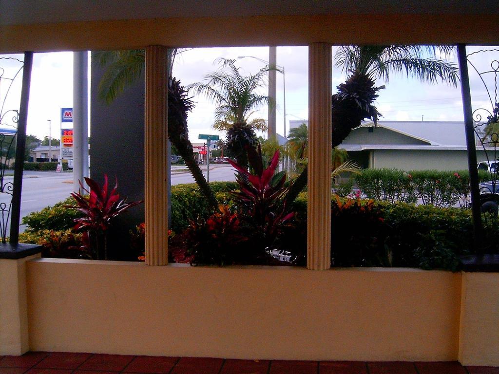 Budget Inn of Okeechobee Buitenkant foto