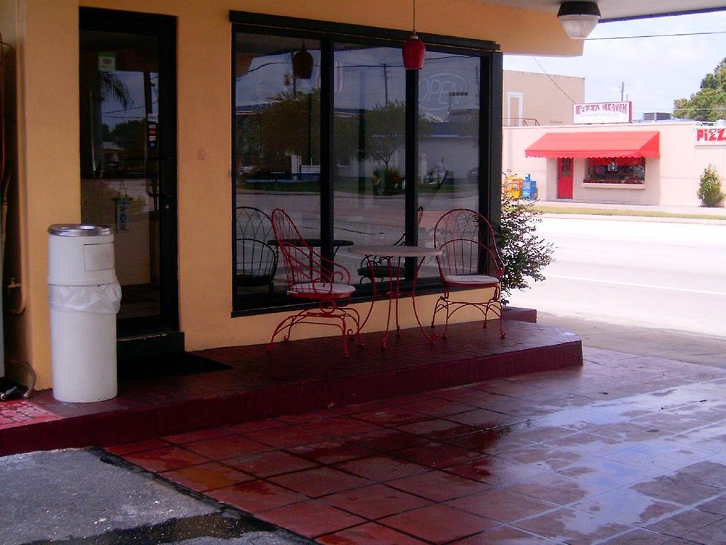 Budget Inn of Okeechobee Buitenkant foto